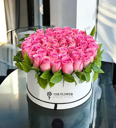 Luxury Pink Roses in a Box – 50 Stems