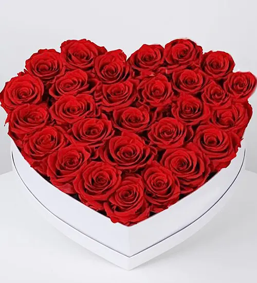 Charming Heart Shape Red Rose Box