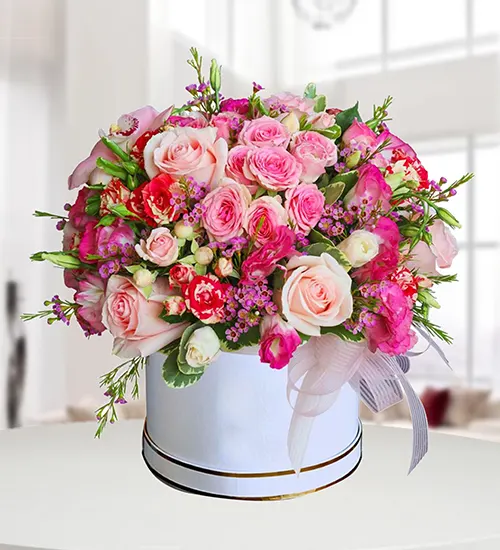 Classy Red Roses Heart Shape Box