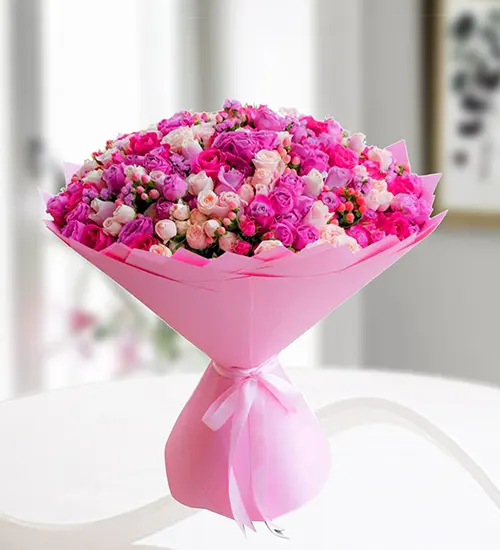 Bountiful Blooms: Large Mixed Roses Bouquet