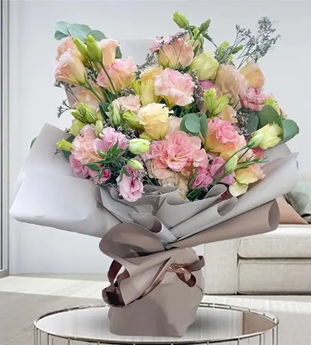 Bouquet of Champagne Lisianthus - 20 Stems of Elegance