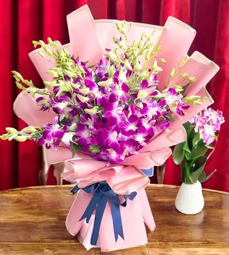 30 Purple Orchids Bouquet - Elegance in Every Stem