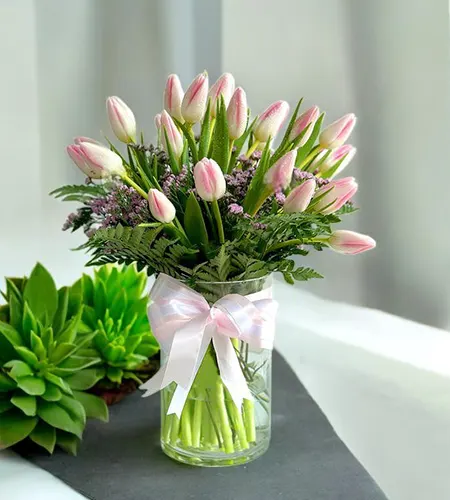 Elegant Pink Tulip Vase - 20 Stems