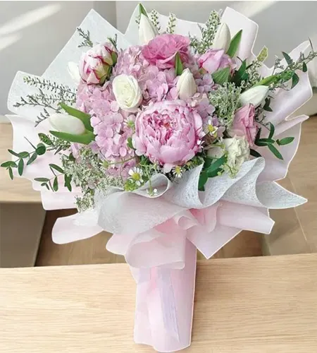Peony Beauty Bouquet - A Stunning Mix of Elegance and Charm