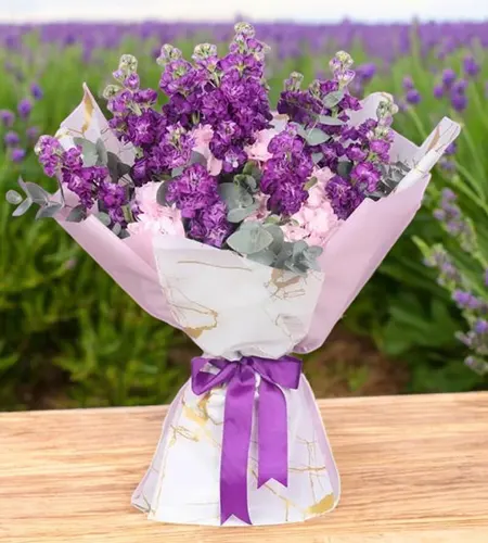 Standing Beauty 21 Matthiola & Hydrangea Bouquet ? Stunning Floral Arrangement in Pink & Purple