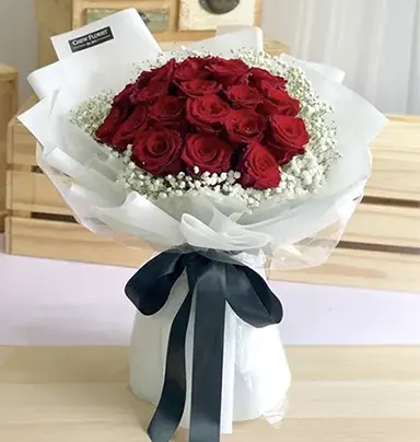 Eternal Love: 20 Red R...