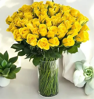 Yellow Rose Glass Vase...