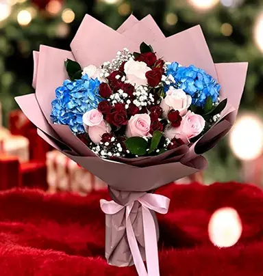 Mix Roses with Hydrang...