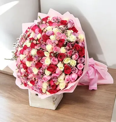 151 Mix Roses Bouquet ...