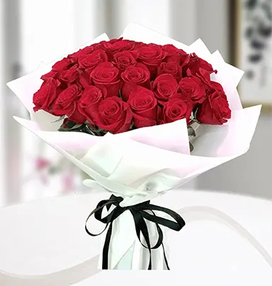 60 Red Rose Valentin...